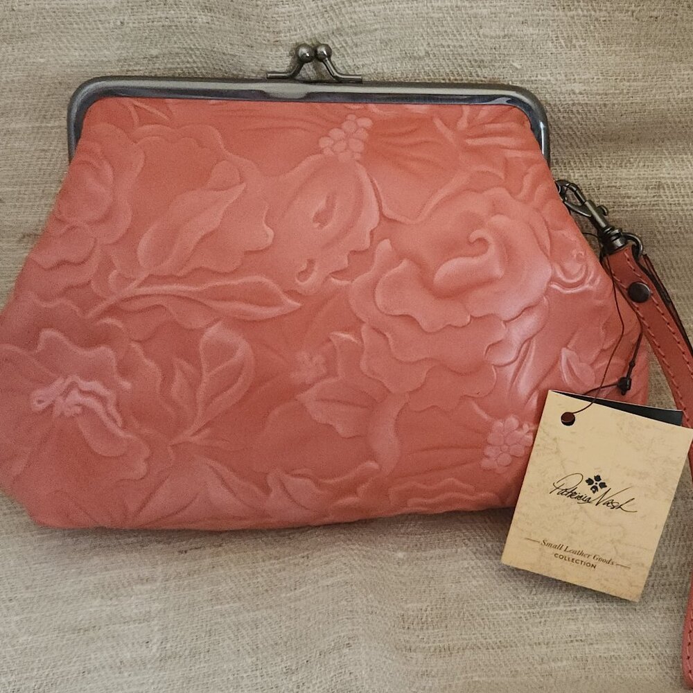NWT PATRICIA NASH WRISTLET